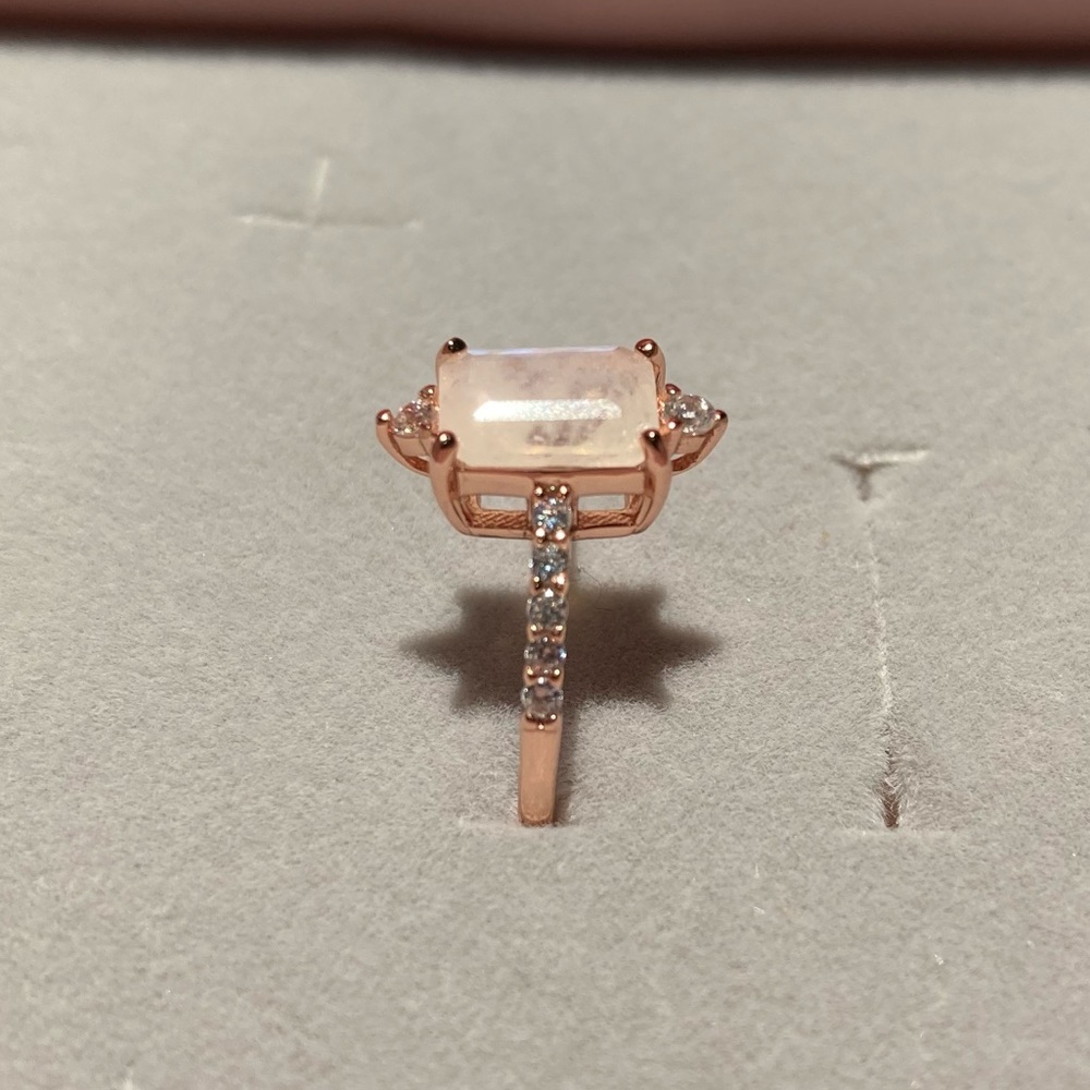 Gorgeous Emerald Cut Moonstone Set White Zircon 14 Rose Gold plating Sz 6 Ring - Picture 6 of 8